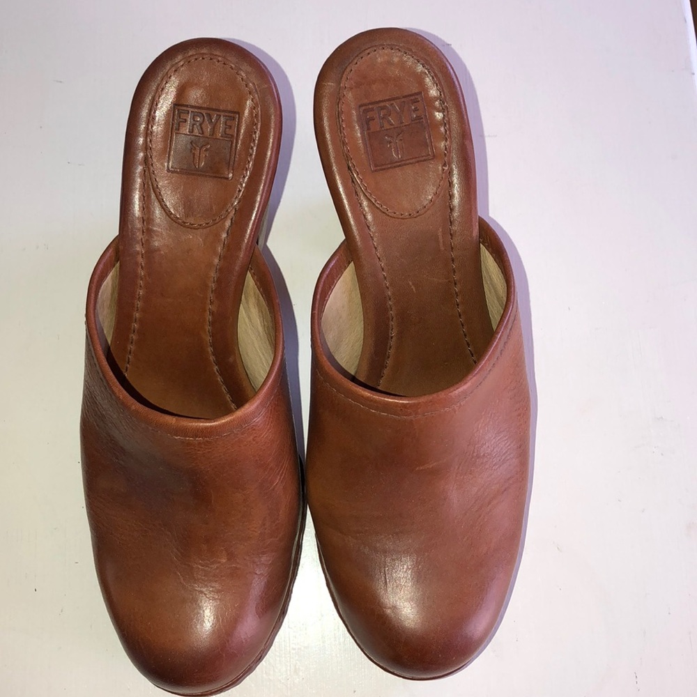 Never worn Frye Jessica bohemian slide